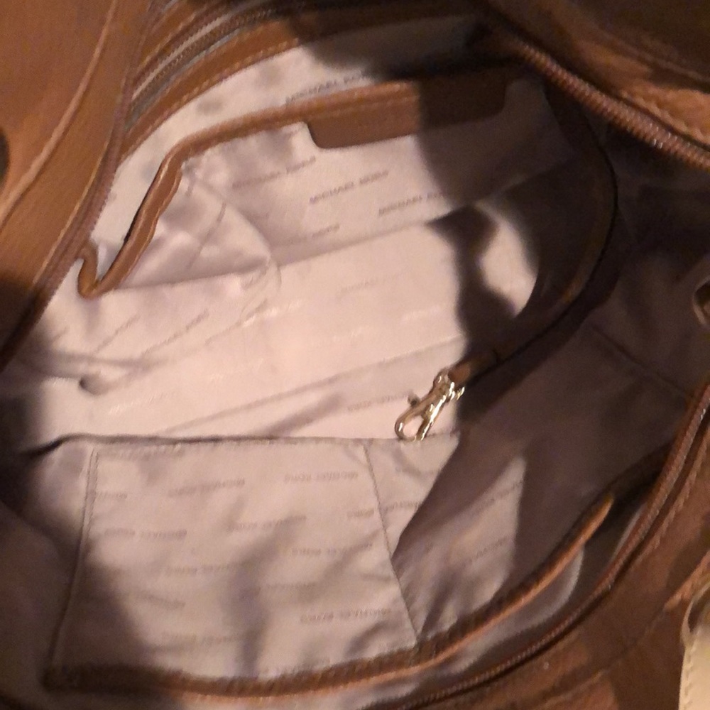 Michael Kors handbag - Picture 4 of 4